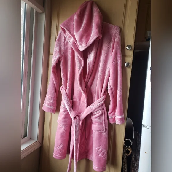 Juicy Couture Plush Pink Hooded Robe - Picture 1 of 8